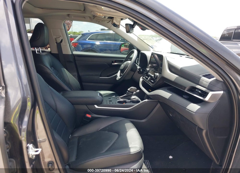 2023 TOYOTA HIGHLANDER XLE VIN: 5TDKDRAH1PS031965