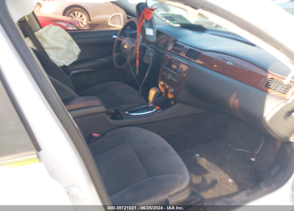 2011 CHEVROLET IMPALA LS VIN: 2G1WF5EK8B1260811