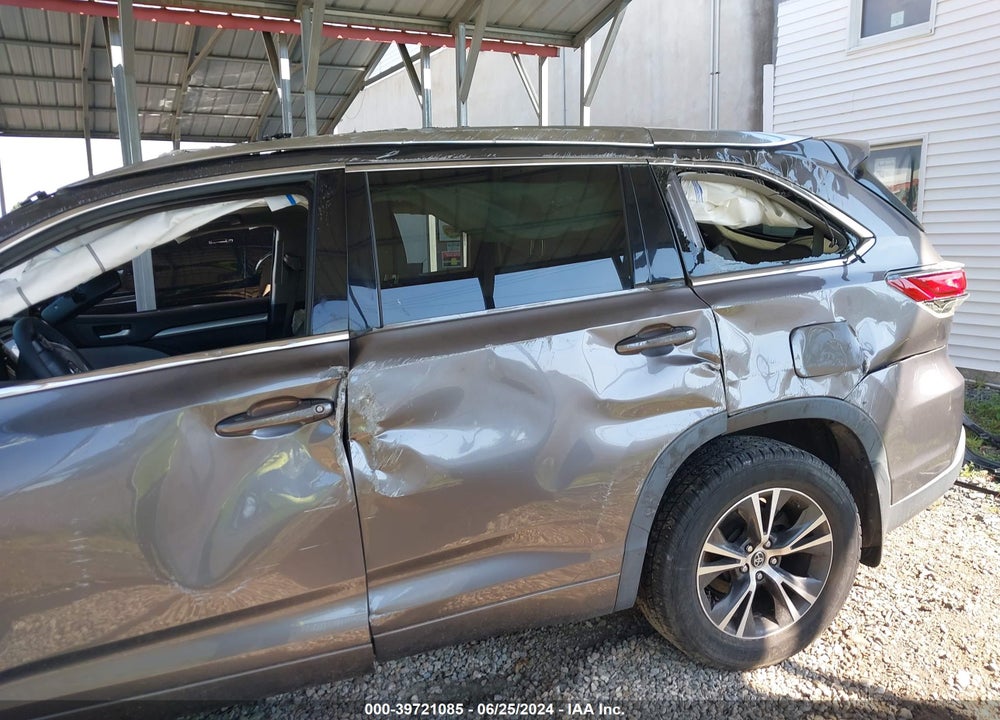 2016 TOYOTA HIGHLANDER XLE V6 VIN: 5TDJKRFH0GS263600