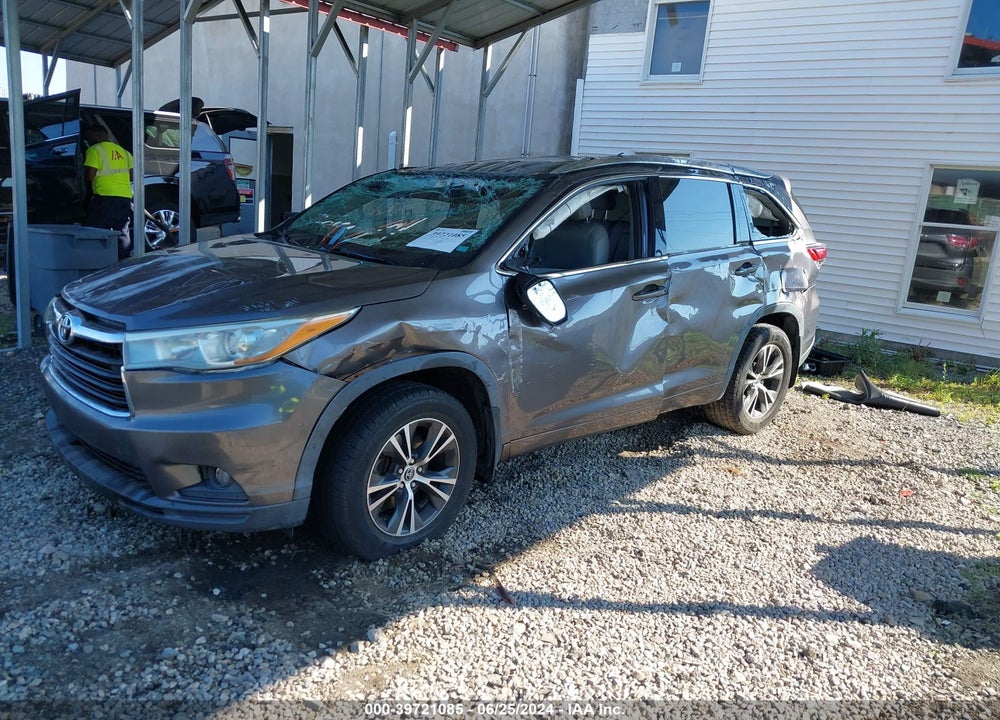 2016 TOYOTA HIGHLANDER XLE V6 VIN: 5TDJKRFH0GS263600