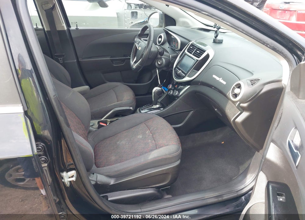 2017 CHEVROLET SONIC LT AUTO VIN: 1G1JD5SB8H4174979