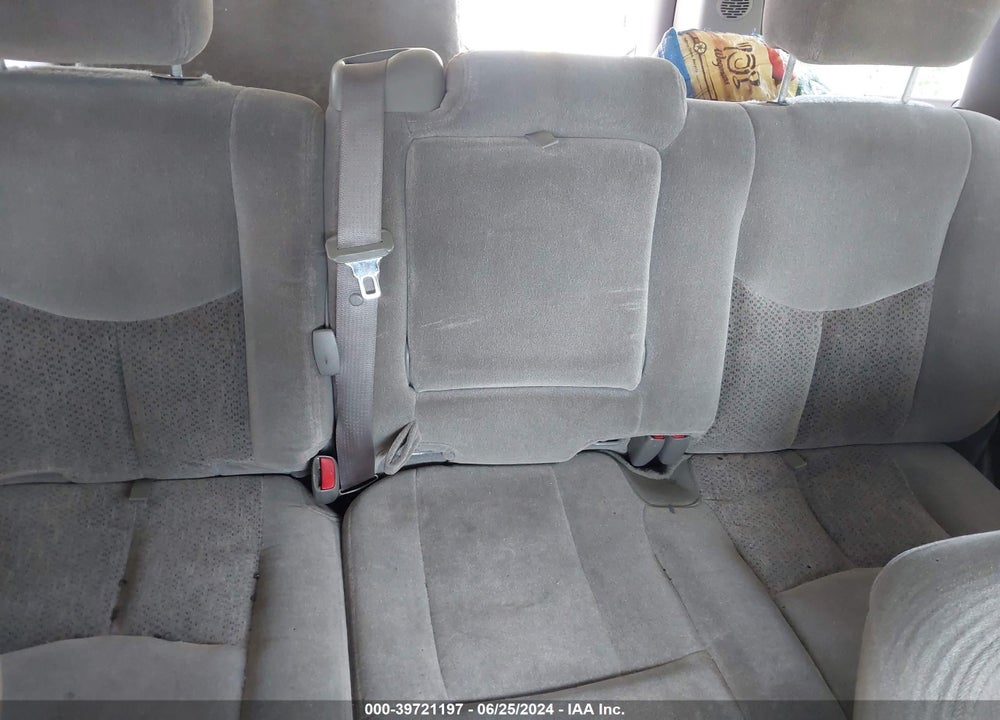 2003 CHEVROLET TAHOE LS VIN: 1GNEK13V83J218951