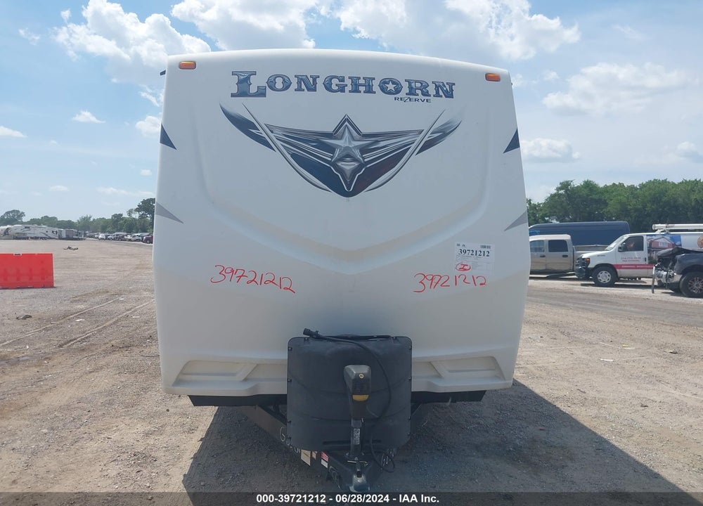 2017 CROSSROADS LONGHORN M33BH VIN: 4V0TC3325HG008381