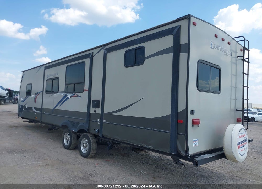 2017 CROSSROADS LONGHORN M33BH VIN: 4V0TC3325HG008381