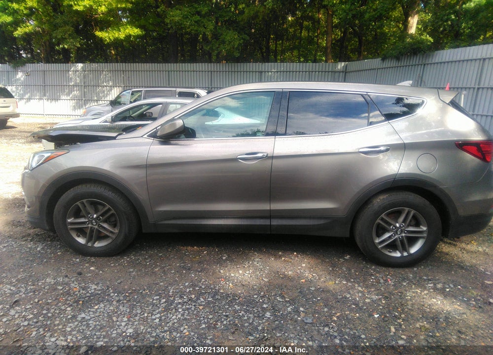 2017 HYUNDAI SANTA FE SPORT 2.4L VIN: 5XYZTDLB8HG404656
