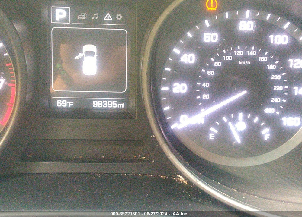 2017 HYUNDAI SANTA FE SPORT 2.4L VIN: 5XYZTDLB8HG404656