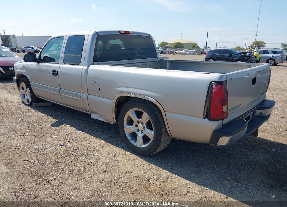 2004 CHEVROLET SILVERADO 1500 LS VIN: 2GCEC19V241188631