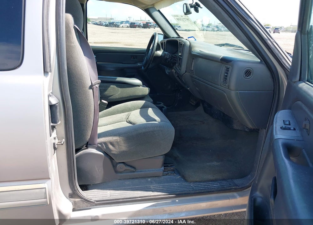 2004 CHEVROLET SILVERADO 1500 LS VIN: 2GCEC19V241188631