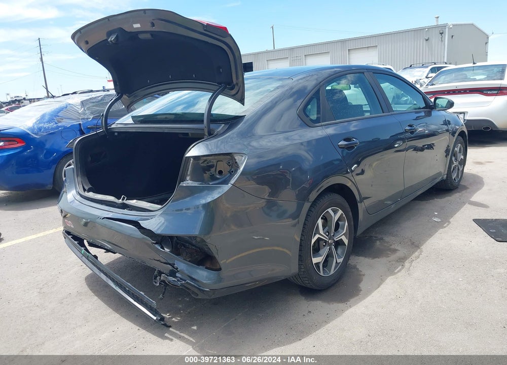 2019 KIA FORTE LXS VIN: 3KPF24AD0KE102972