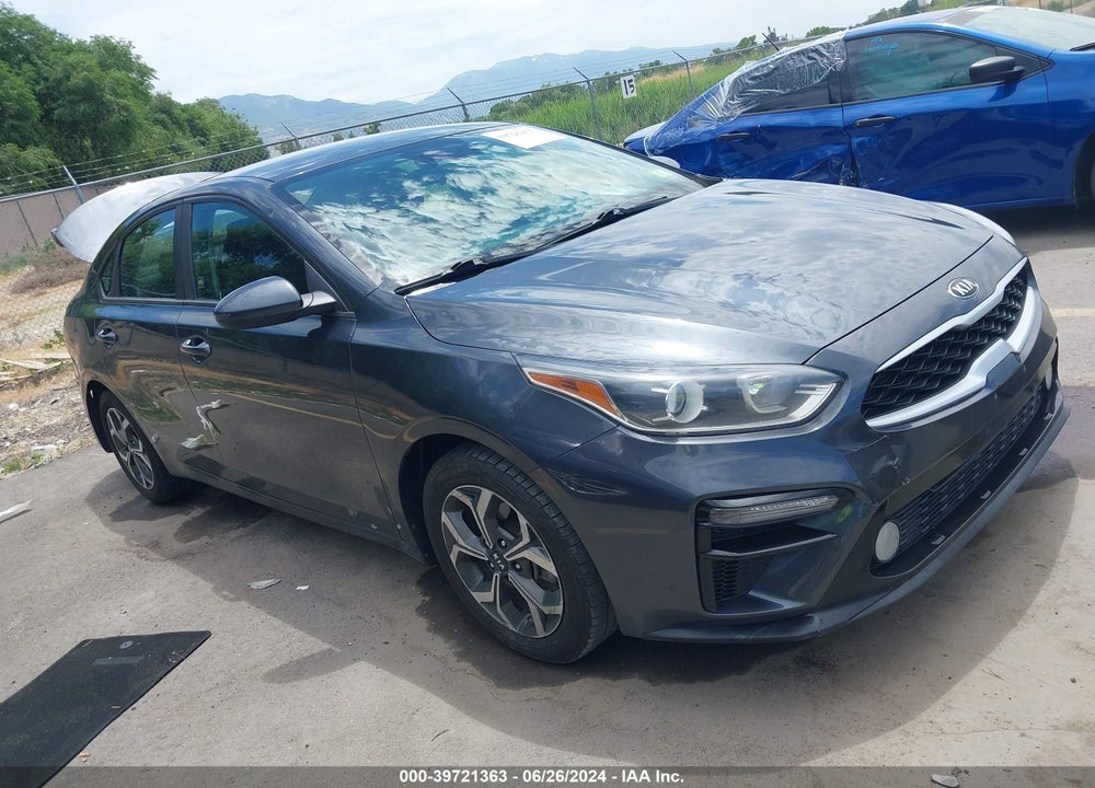 2019 KIA FORTE LXS VIN: 3KPF24AD0KE102972