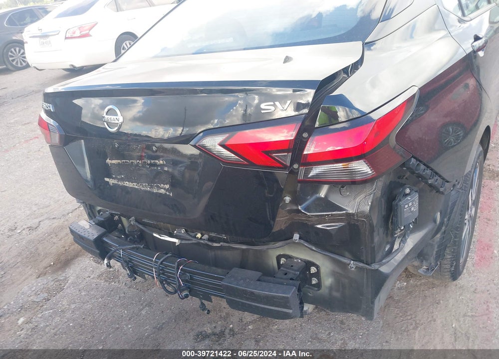 2020 NISSAN VERSA SV XTRONIC CVT VIN: 3N1CN8EV8LL863821