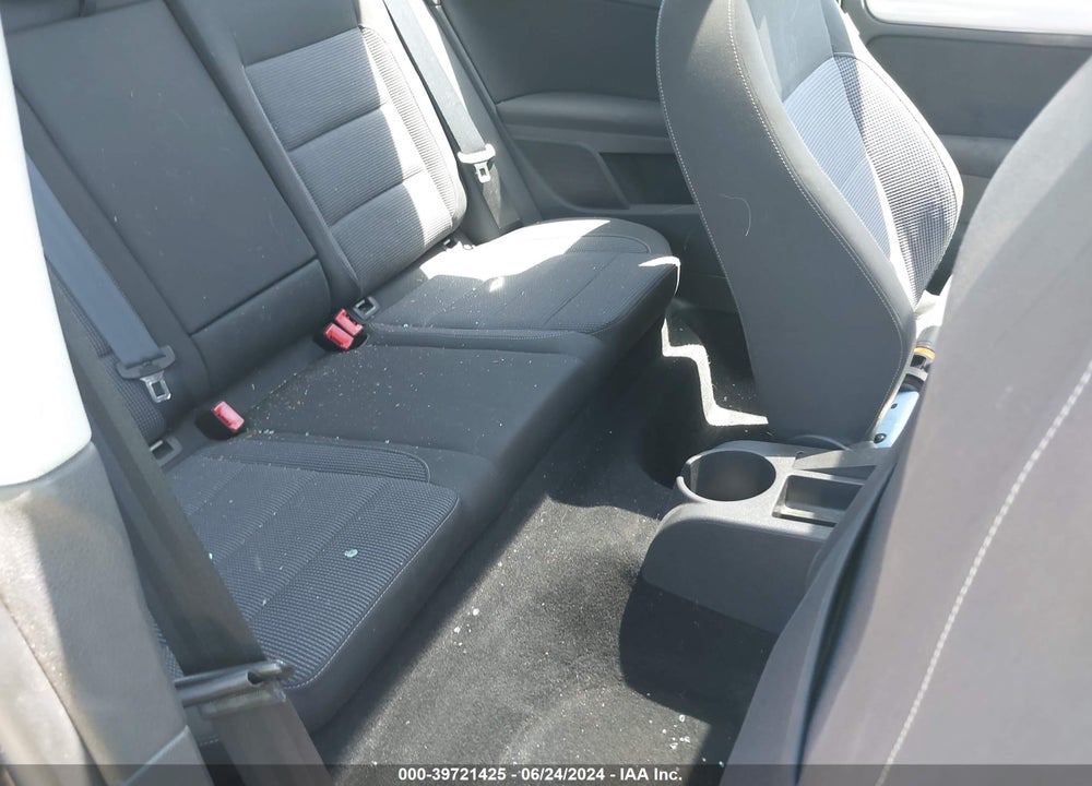 2011 VOLKSWAGEN GOLF 2.5L 2-DOOR VIN: WVWBB7AJ6BW160158