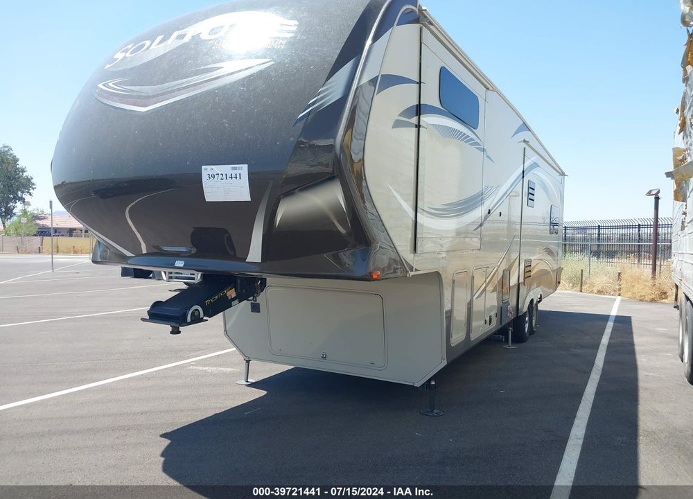2014 GRAND DESIGN SOLITUDE 305RE VIN: 573FS3627E1100427