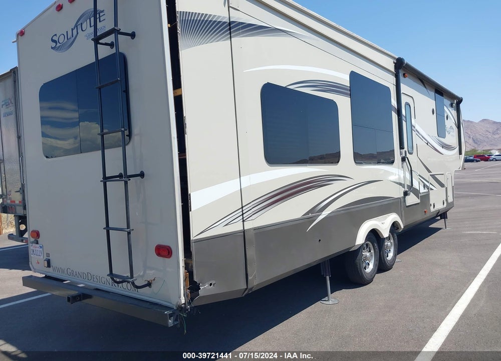2014 GRAND DESIGN SOLITUDE 305RE VIN: 573FS3627E1100427