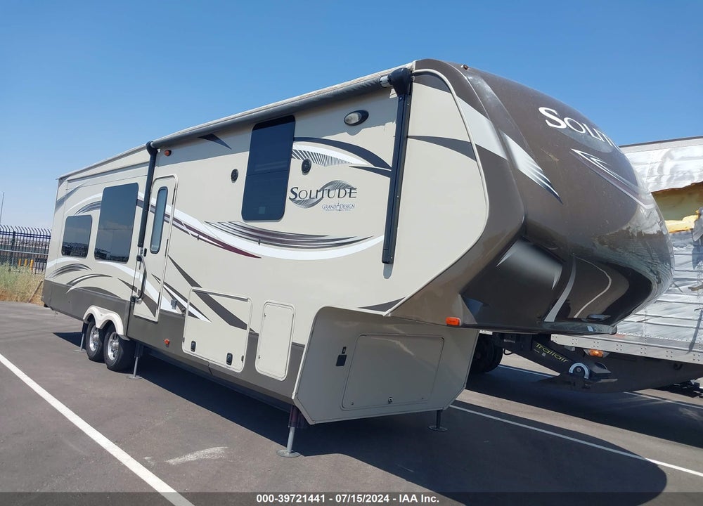 2014 GRAND DESIGN SOLITUDE 305RE VIN: 573FS3627E1100427