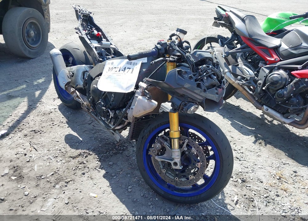 2016 YAMAHA YZFR1M C VIN: JYARN40Y0GA000201