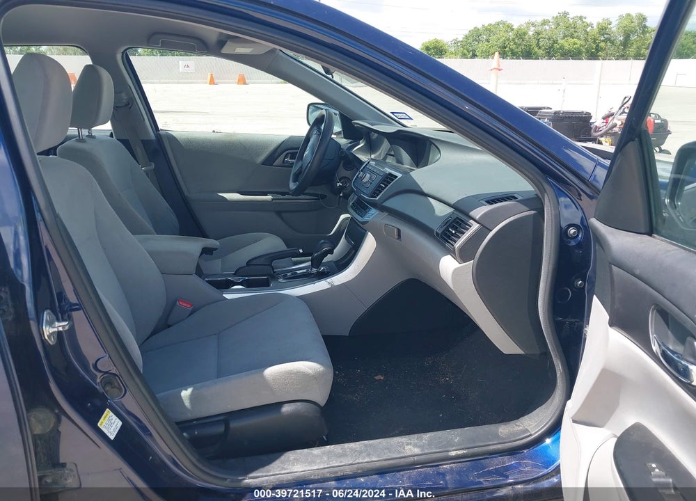 2013 HONDA ACCORD LX VIN: 1HGCR2F30DA206355