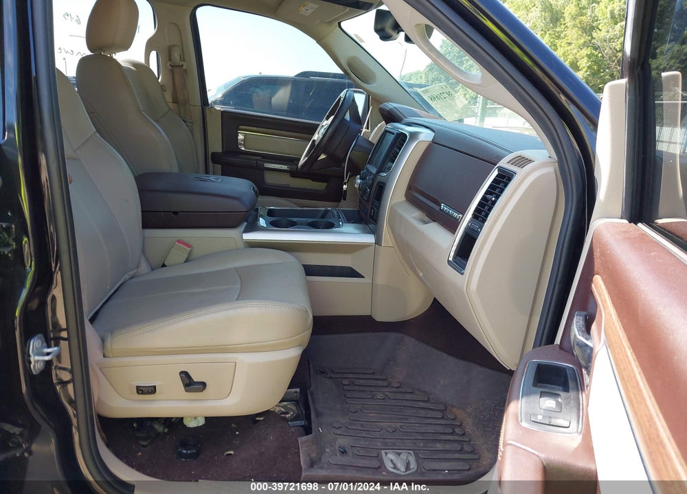 2017 RAM 1500 LAIE  4X4 5'7 BOX VIN: 1C6RR7NM3HS876506