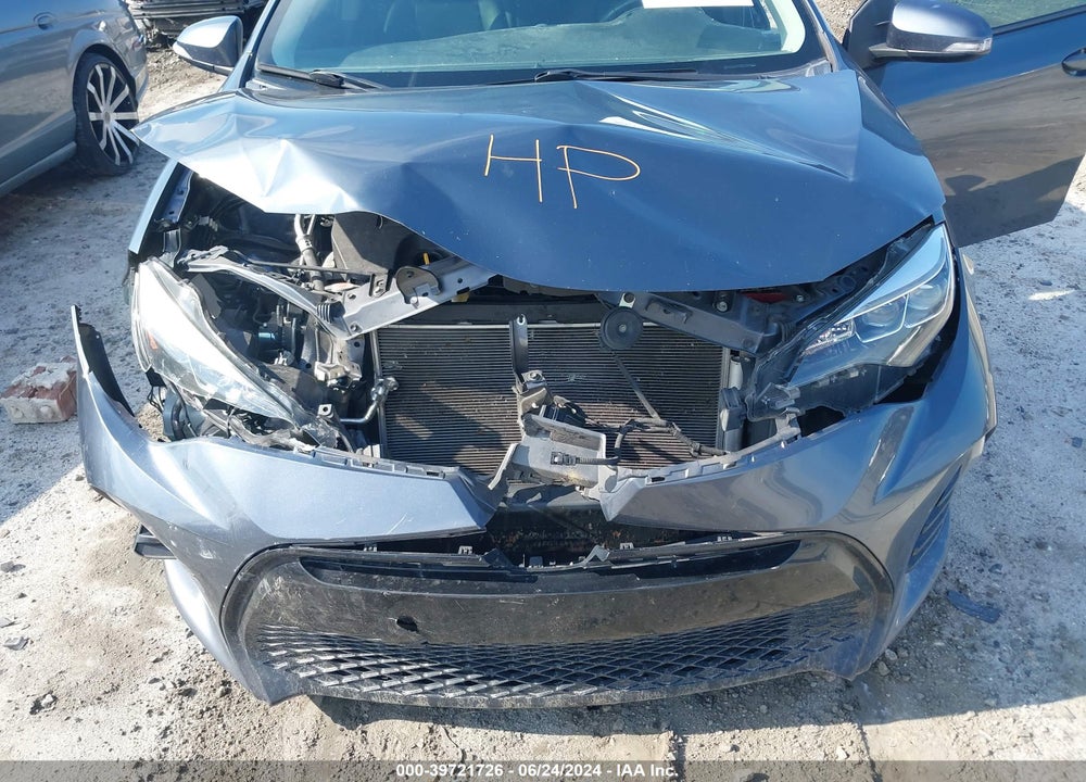 2018 TOYOTA COROLLA SE VIN: 5YFBURHE0JP837873