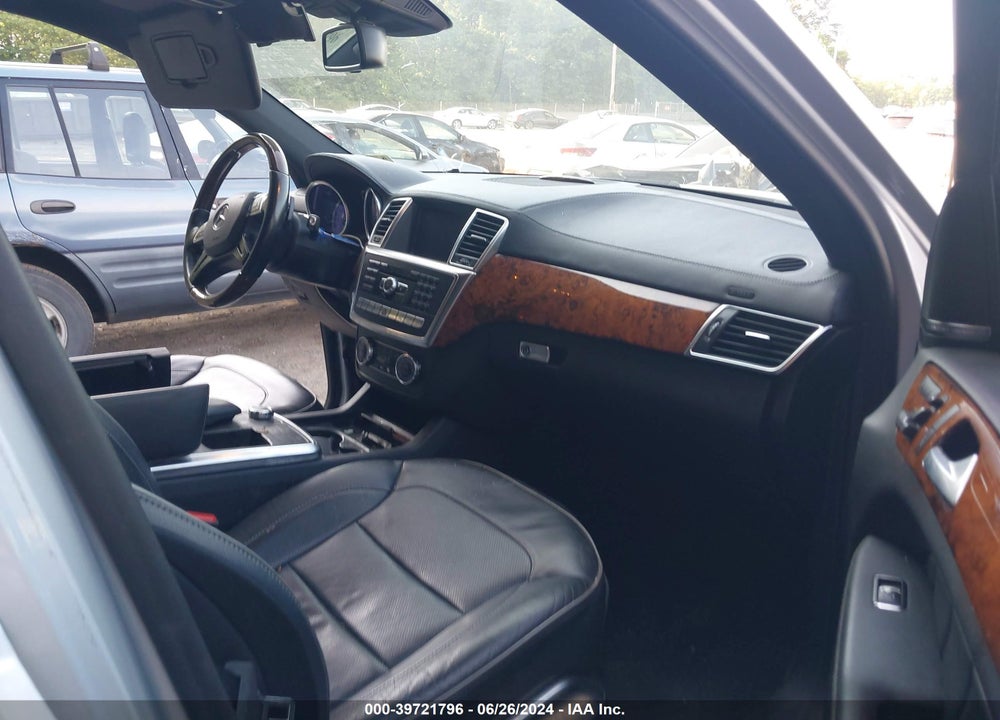 2014 MERCEDES-BENZ GL 550 4MATIC VIN: 4JGDF7DE6EA270796