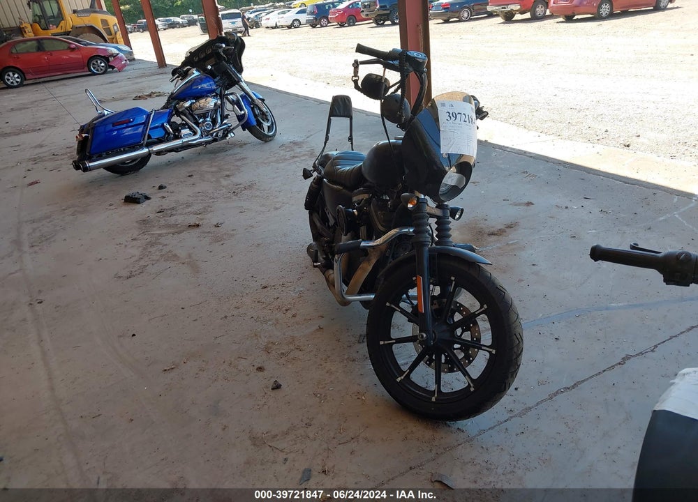 2018 HARLEY-DAVIDSON XL883 IRON 883 VIN: 1HD4LE213JC432611