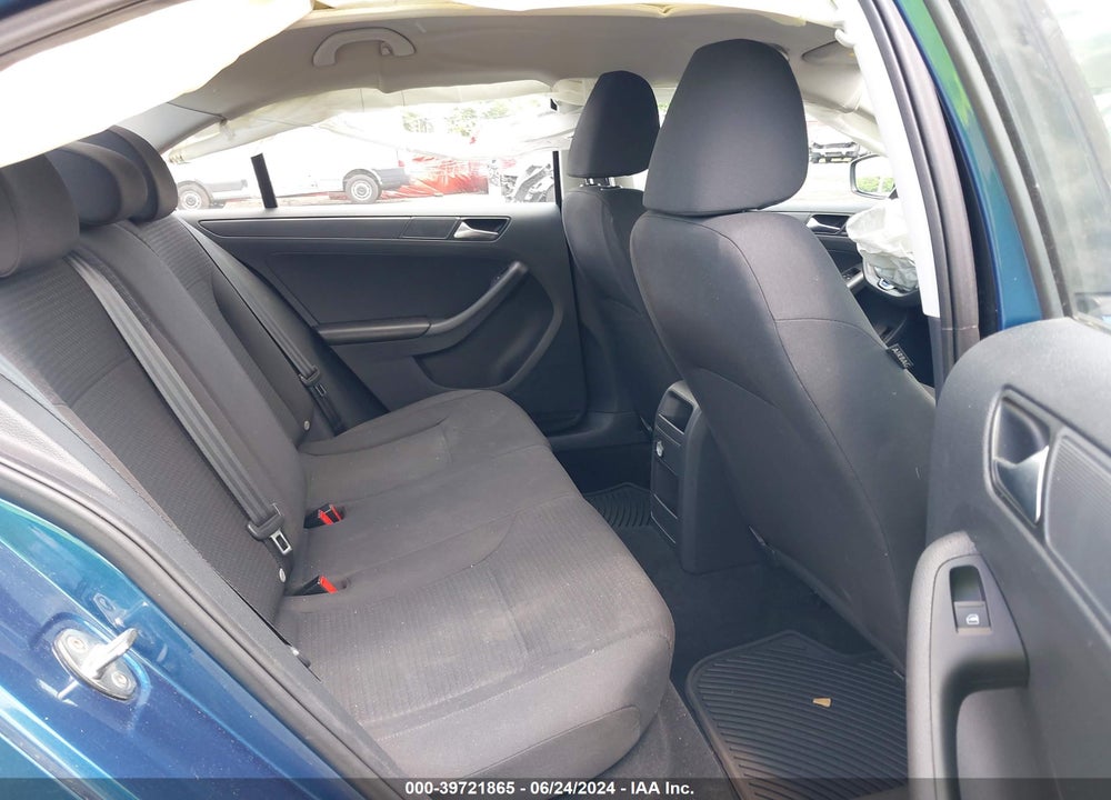2015 VOLKSWAGEN JETTA 2.0L S VIN: 3VW2K7AJ7FM418934