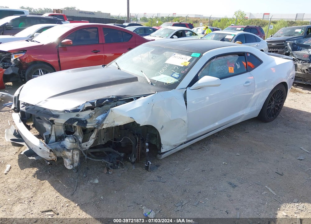 2015 CHEVROLET CAMARO 2LS VIN: 2G1FB1E35F9146446