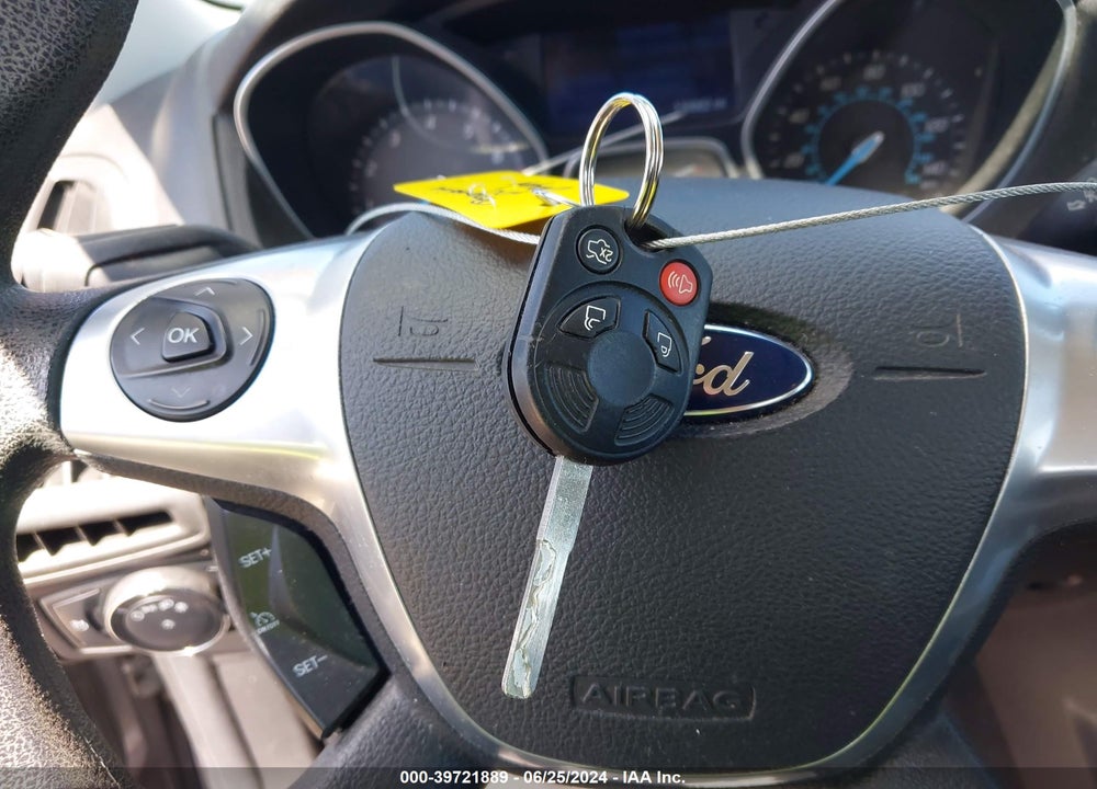 2014 FORD FOCUS SE VIN: 1FADP3F27EL266277