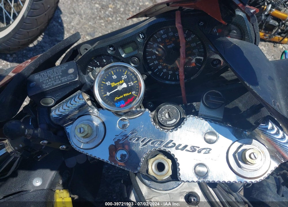 2003 SUZUKI GSX1300 R VIN: JS1GW71A532102815