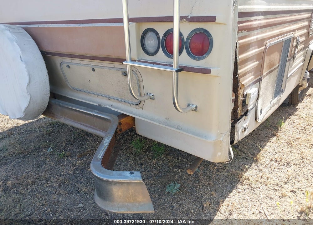 1984 JAMBOREE ECONOLINE VIN: 1FDKE30L0EHB00965