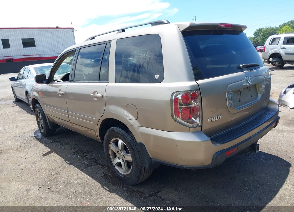 2006 HONDA PILOT EX VIN: 5FNYF18406B029605