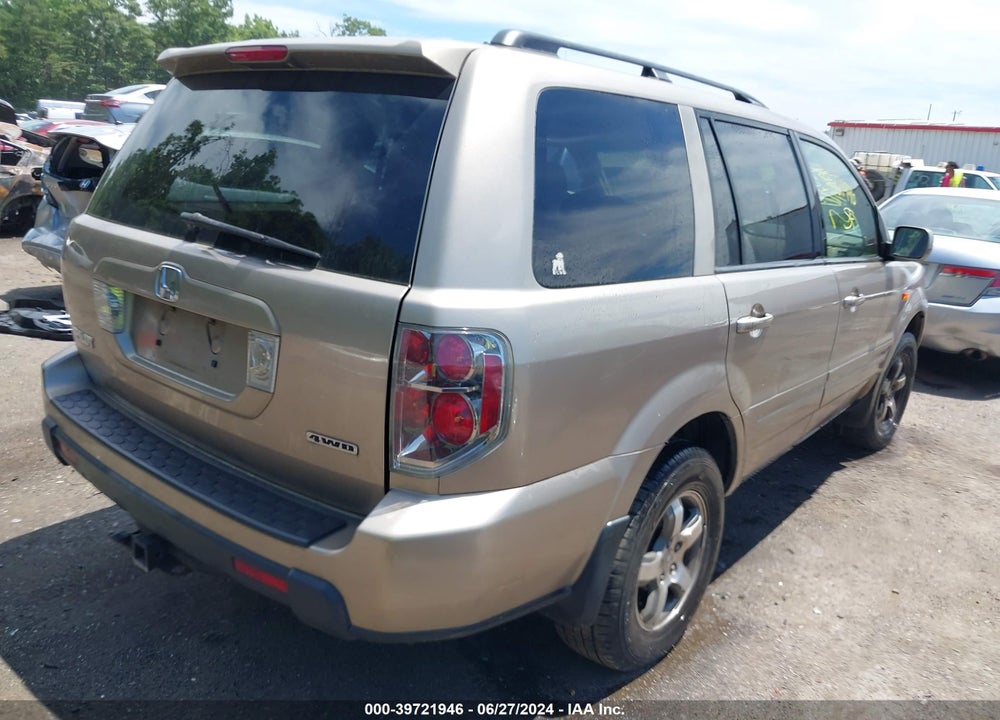 2006 HONDA PILOT EX VIN: 5FNYF18406B029605