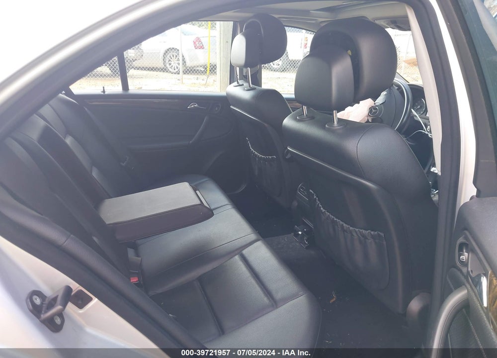 2007 MERCEDES-BENZ C 230 SPORT VIN: WDBRF52H07E024719