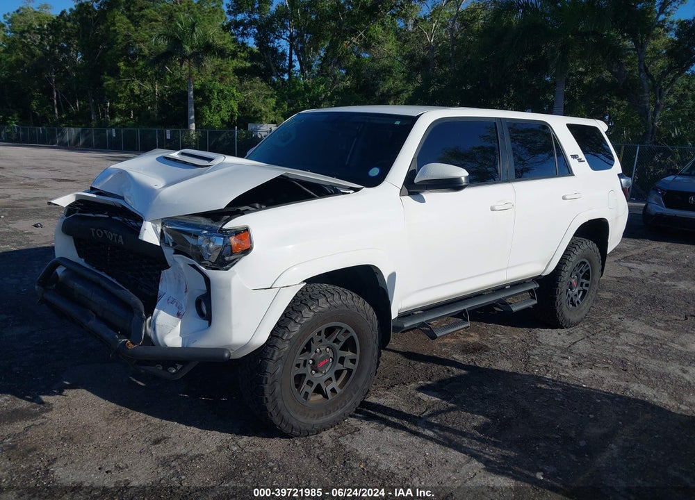 2018 TOYOTA 4RUNNER TRD OFF ROAD VIN: JTEBU5JR9J5557464