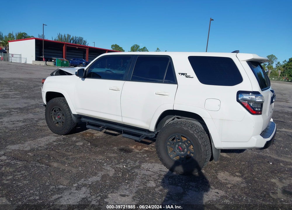 2018 TOYOTA 4RUNNER TRD OFF ROAD VIN: JTEBU5JR9J5557464
