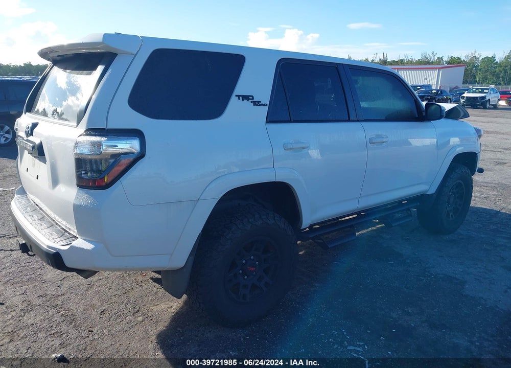 2018 TOYOTA 4RUNNER TRD OFF ROAD VIN: JTEBU5JR9J5557464