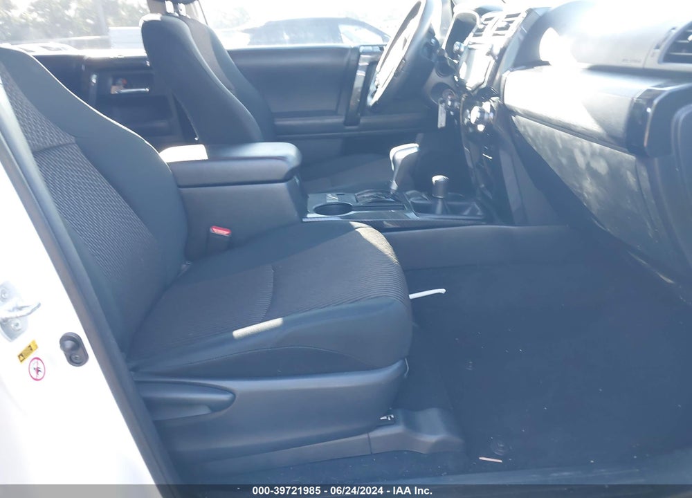 2018 TOYOTA 4RUNNER TRD OFF ROAD VIN: JTEBU5JR9J5557464