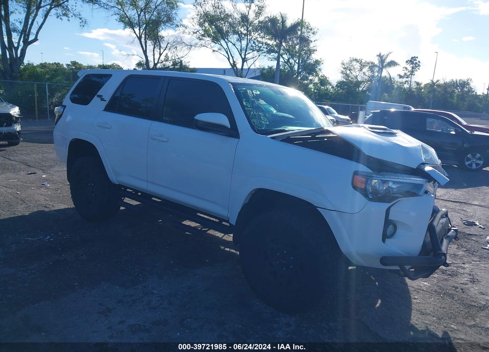 2018 TOYOTA 4RUNNER TRD OFF ROAD VIN: JTEBU5JR9J5557464