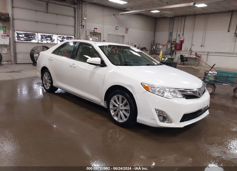 2014 TOYOTA CAMRY XLE VIN: 4T4BF1FK7ER400578