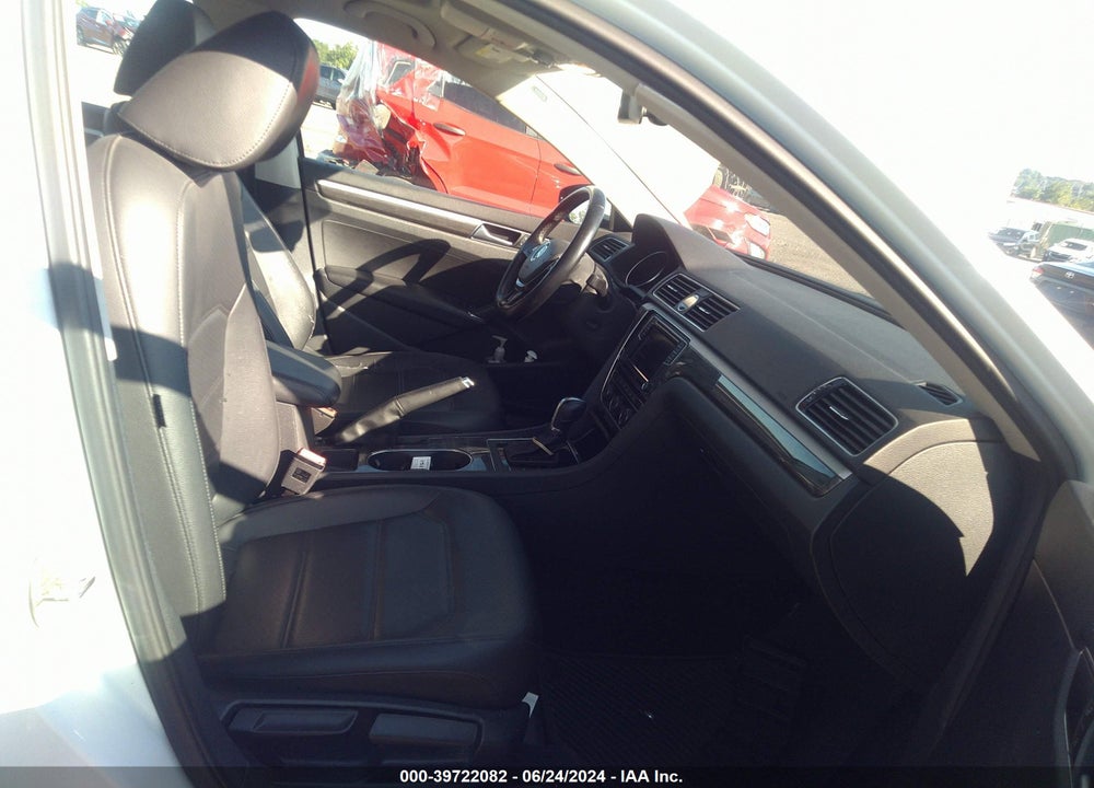 2016 VOLKSWAGEN PASSAT 1.8T SE VIN: 1VWBT7A33GC005698