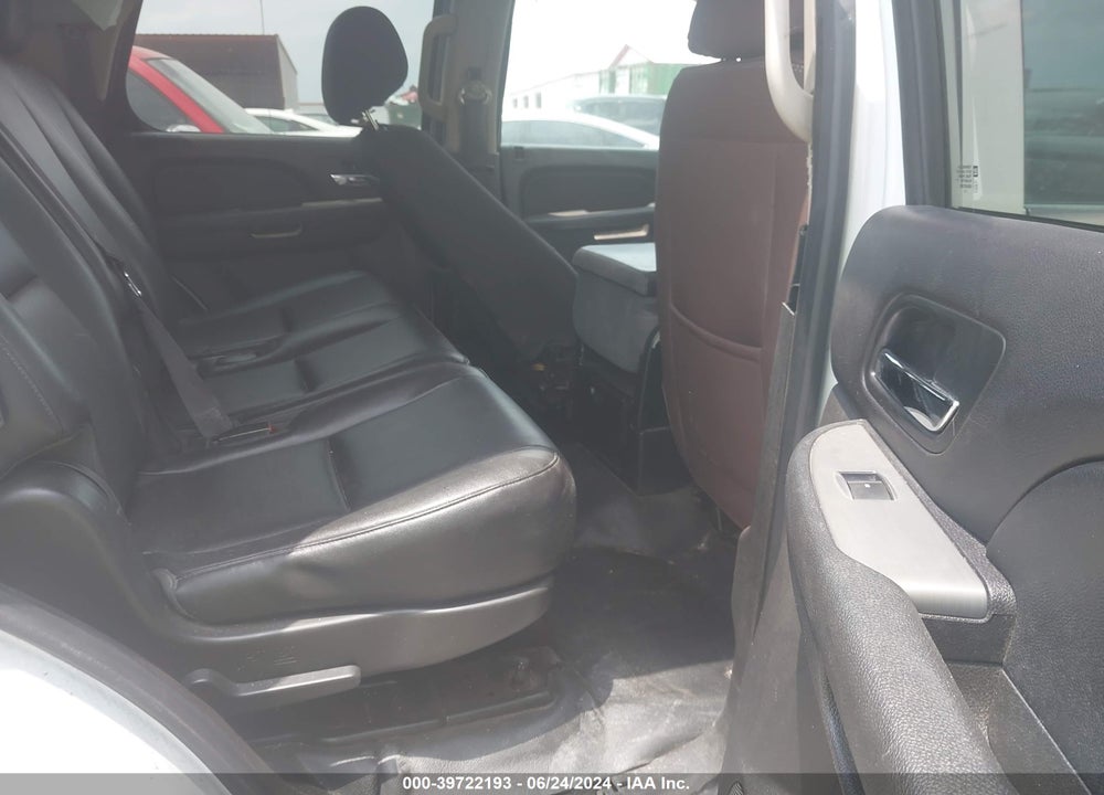 2013 CHEVROLET TAHOE COMMERCIAL VIN: 1GNSK2E03DR125042