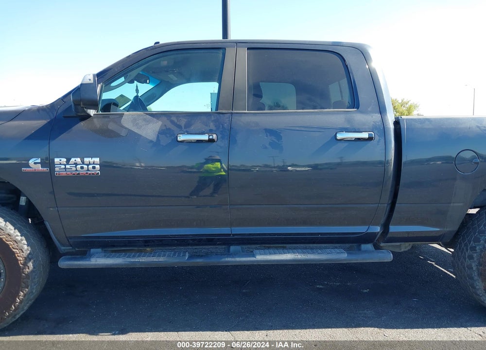 2016 RAM 2500 BIG HORN VIN: 3C6UR5DL6GG125512