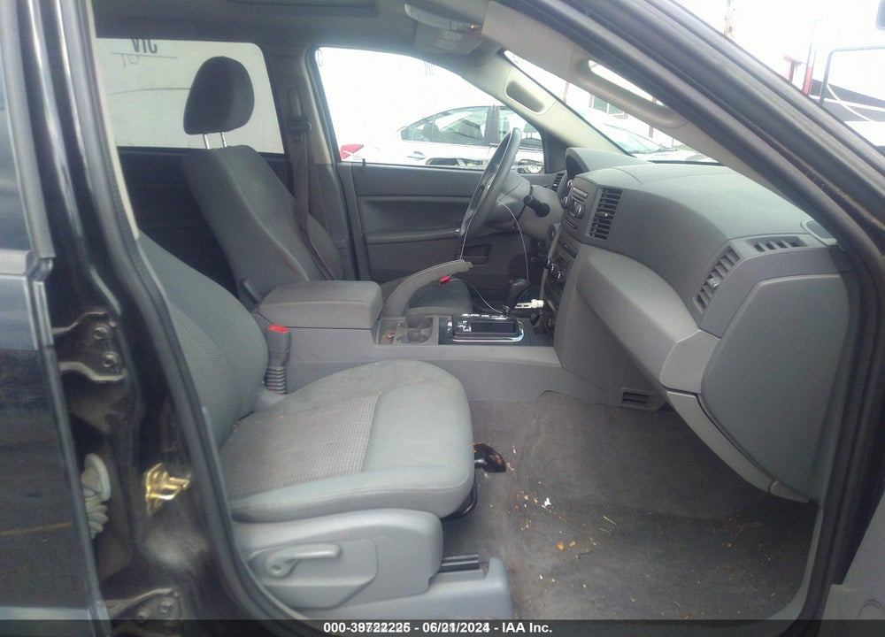 2007 JEEP GRAND CHEROKEE LAREDO VIN: 1J8HR48N97C632464