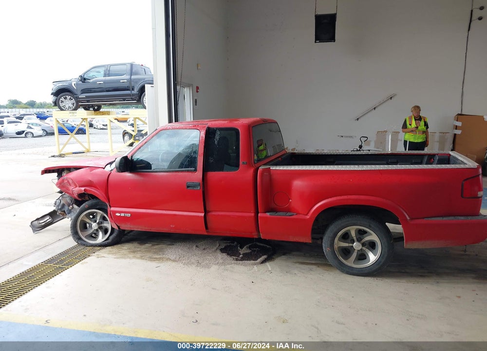 2003 CHEVROLET S-10 LS VIN: 1GCCS19H338191652