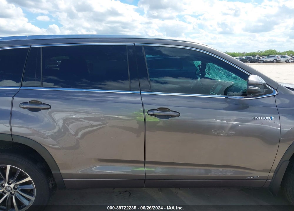2018 TOYOTA HIGHLANDER HYBRID XLE VIN: 5TDJGRFH9JS048306
