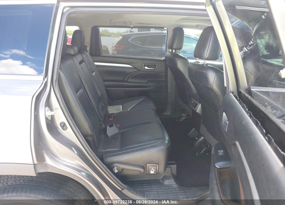 2018 TOYOTA HIGHLANDER HYBRID XLE VIN: 5TDJGRFH9JS048306