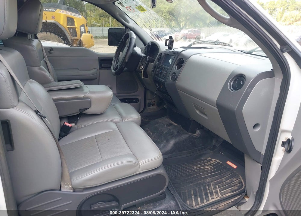 2006 FORD F-150 STX/XL/XLT VIN: 1FTRX12W06FB41831