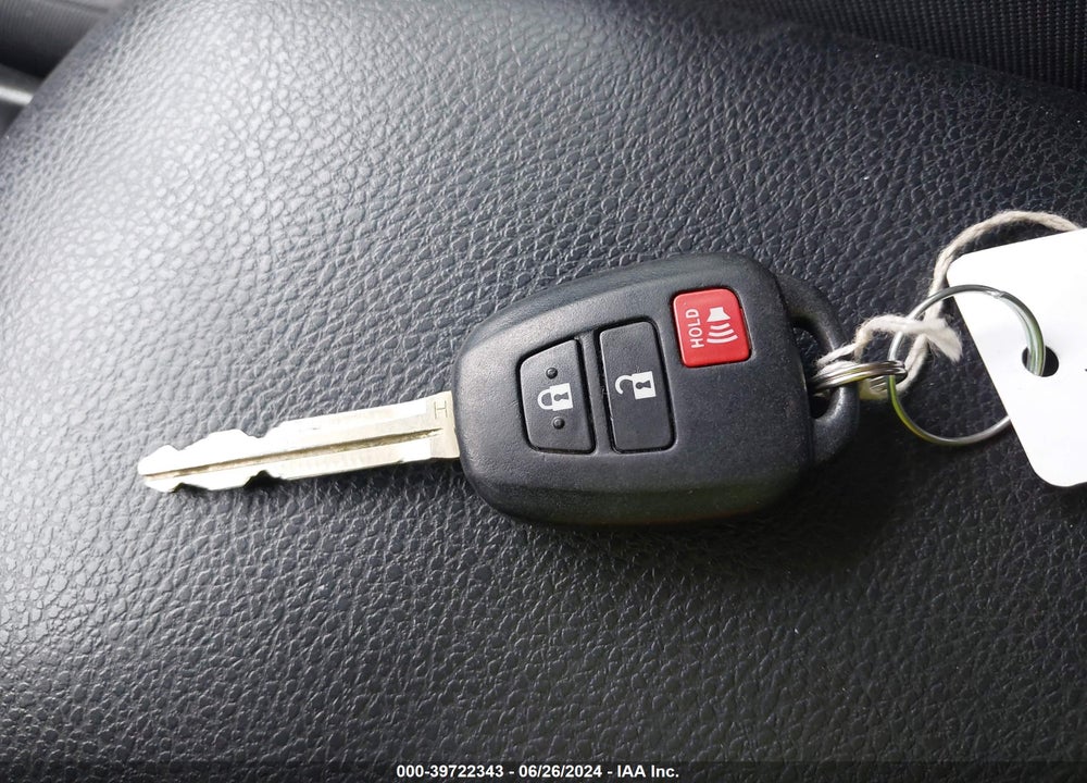 2015 TOYOTA RAV4 VIN: 2T3BFREVXFW391713