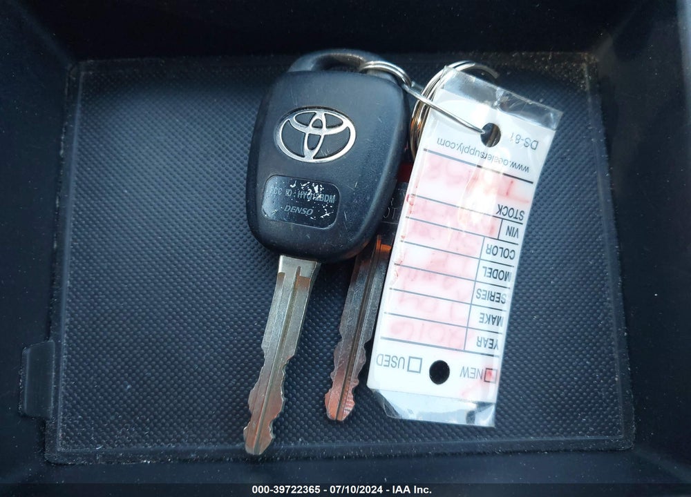 2016 TOYOTA CAMRY LE VIN: 4T4BF1FK7GR576095