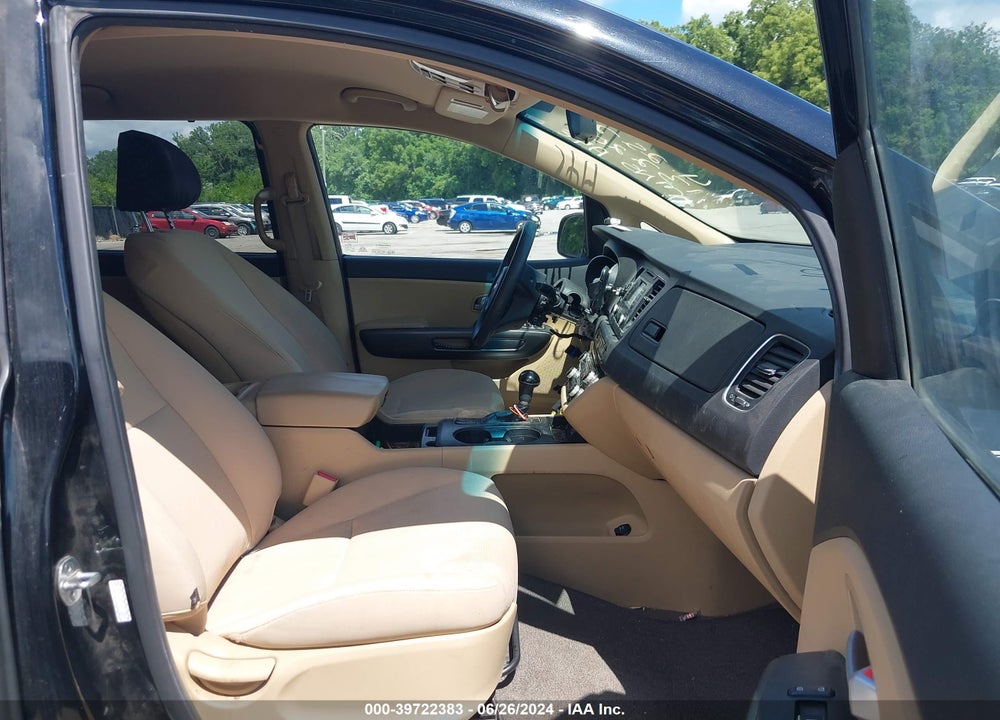 2016 KIA SEDONA LX VIN: KNDMB5C11G6133807